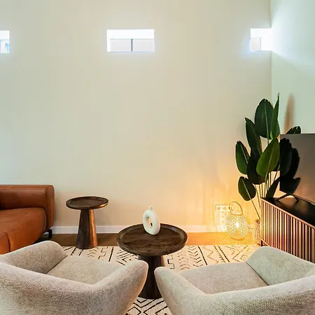 Daire Stylish Next To The Amstel River - Unit A