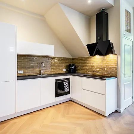 Stylish Next To The Amstel River - Unit A דירה *