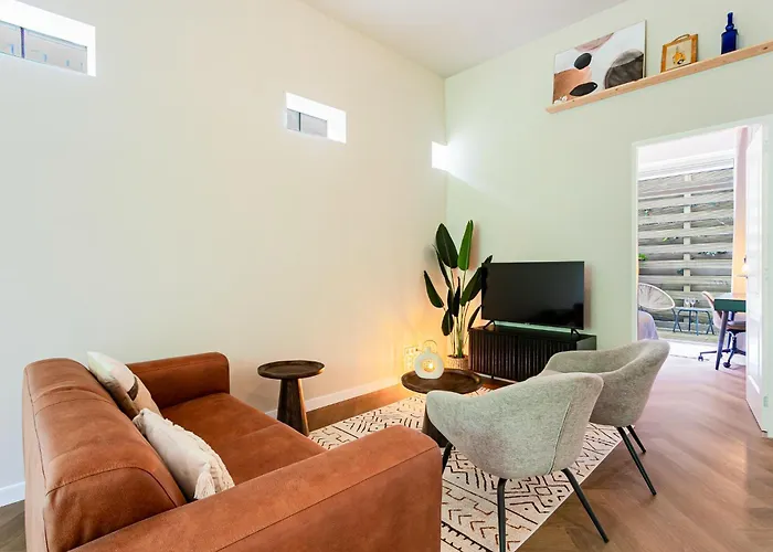 Stylish Next To The Amstel River - Unit A * Amsterdam